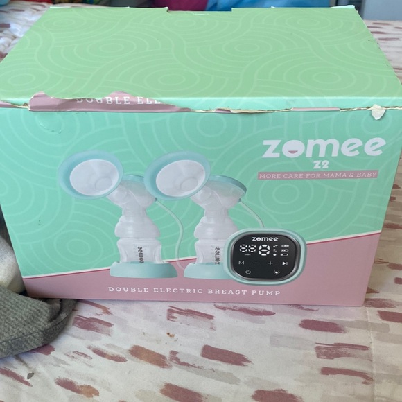 Never been used but I did open it to see if everything was in there - Picture 1 of 3